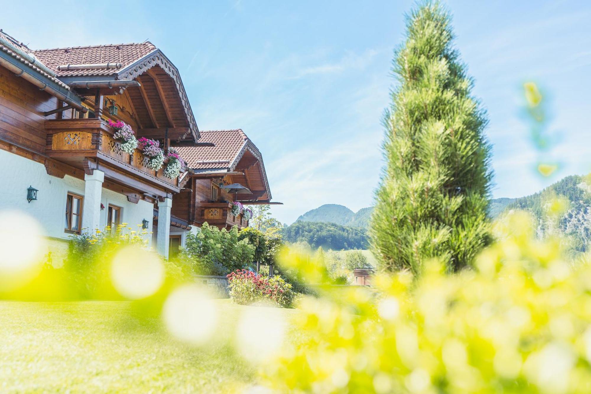 Ferienwohnung Schossleitner - Der Wohlfuehl-Ansitz Am Wolfgangsee Mit Weitblick Sankt Gilgen Exterior photo