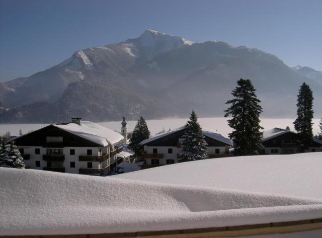 Ferienwohnung Schossleitner - Der Wohlfuehl-Ansitz Am Wolfgangsee Mit Weitblick Sankt Gilgen Exterior photo