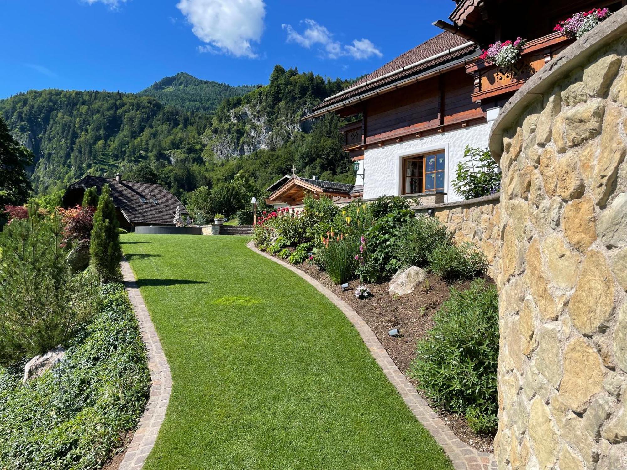 Ferienwohnung Schossleitner - Der Wohlfuehl-Ansitz Am Wolfgangsee Mit Weitblick Sankt Gilgen Exterior photo