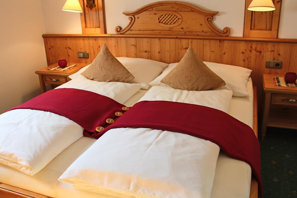 Ferienwohnung Schossleitner - Der Wohlfuehl-Ansitz Am Wolfgangsee Mit Weitblick Sankt Gilgen Room photo